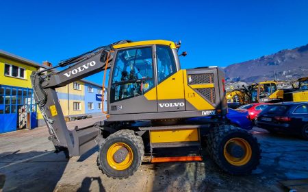 New_Volvo_EWR150E_Balavto_03-6