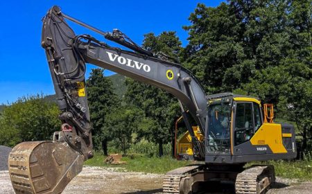 Volvo_EC220E_322203_2018_003